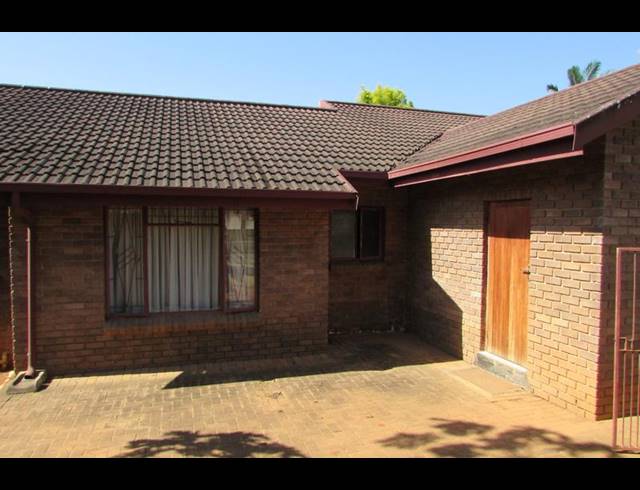 3 BEDROOM HOUSE FOR SALE IN KINGSVIEW EXT 2